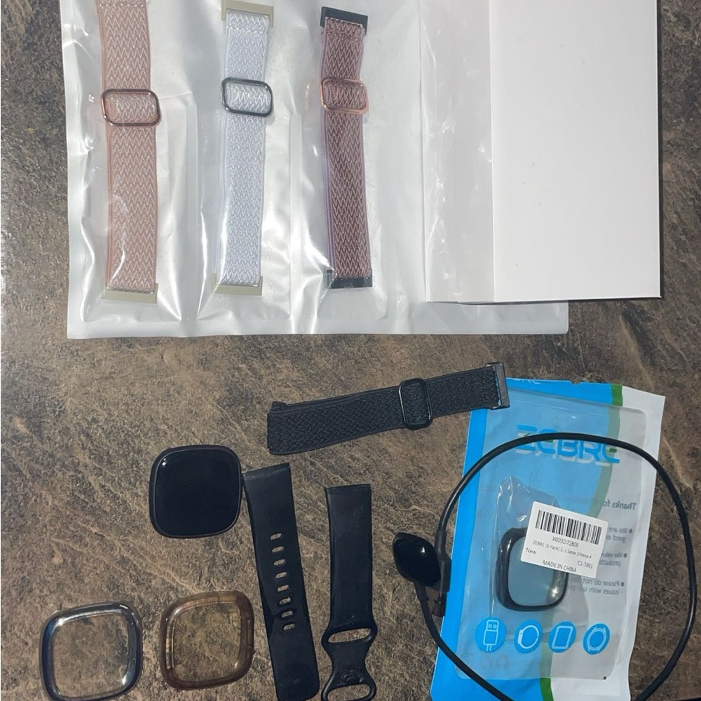 GENTLY USED Fitbit Versa 4 Fitness Smartwatch - Black (EXTRA ACCESSORIES)